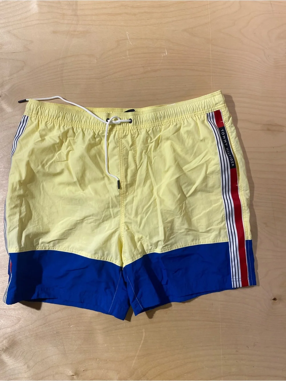 Tommy Hilfiger Yellow & Blue Colorblock Men's Swim Trunks XXL (BM)